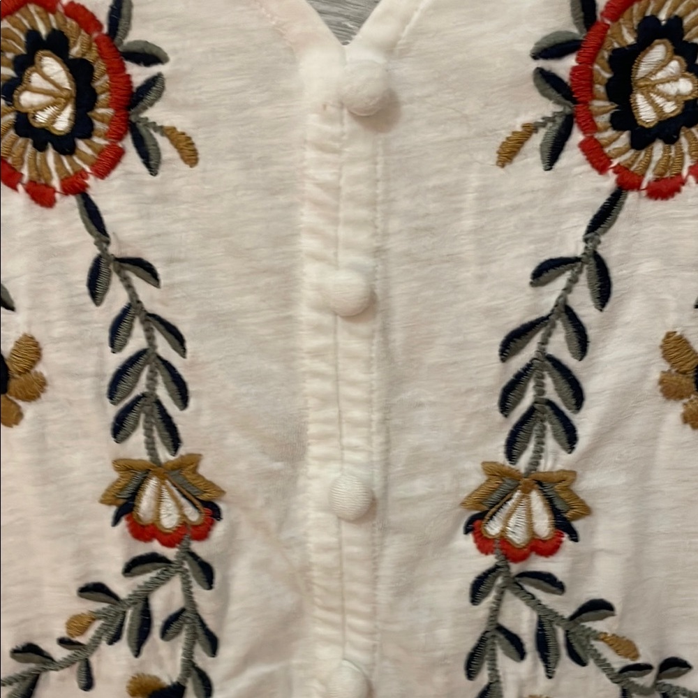 LANE BRYANT UEC Women’s Size 14/16 Embroidered White Babydoll Top - Picture 4 of 11